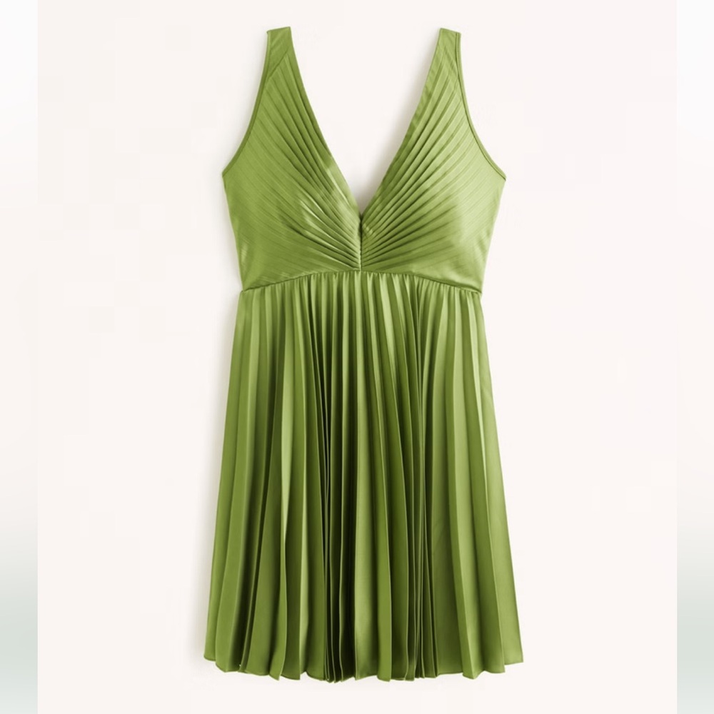 NWT Abercrombie Giselle Pleated Mini Dress in green - Size XS Petite
